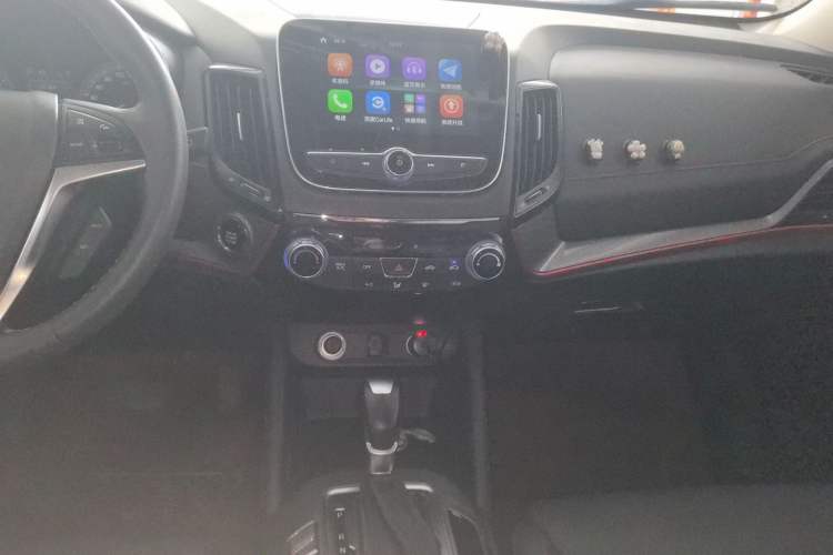 Used CHANGAN CS55 2018 1.5T Automatic Colorful Edition China V Standard Audio And AC Panel