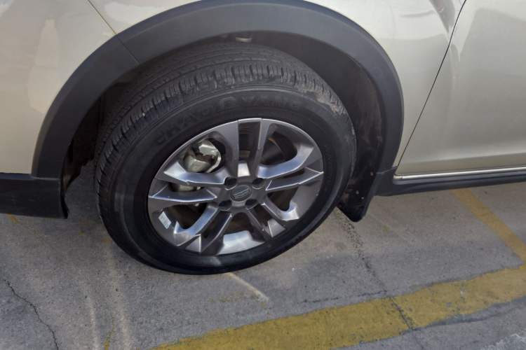 Used Geely Auto Vision X3 2020 1.5L Manual Happiness Edition Exterior 4