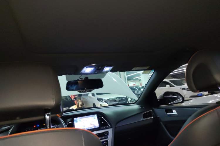 Used Hyundai Sonata 2015 1.6T GLS Smart Model Headliner