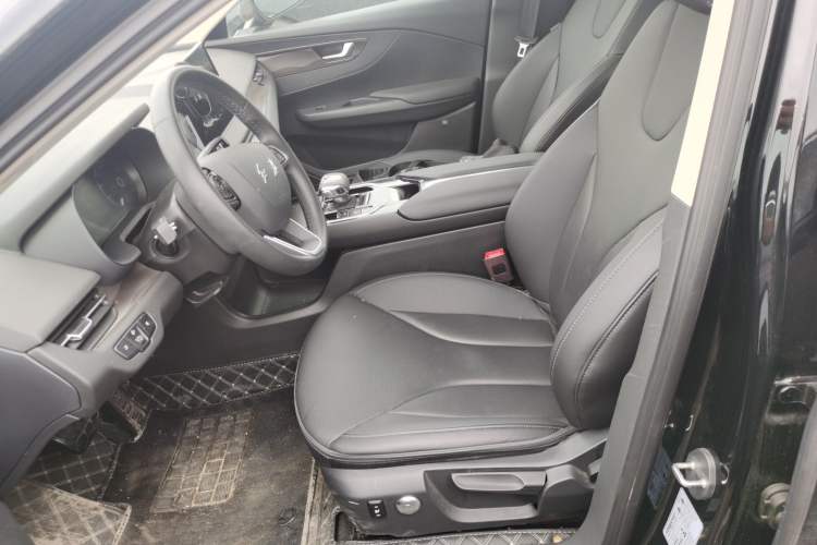 Used Hongqi E-QM5 2023 Base Travel Edition Left Front Seat