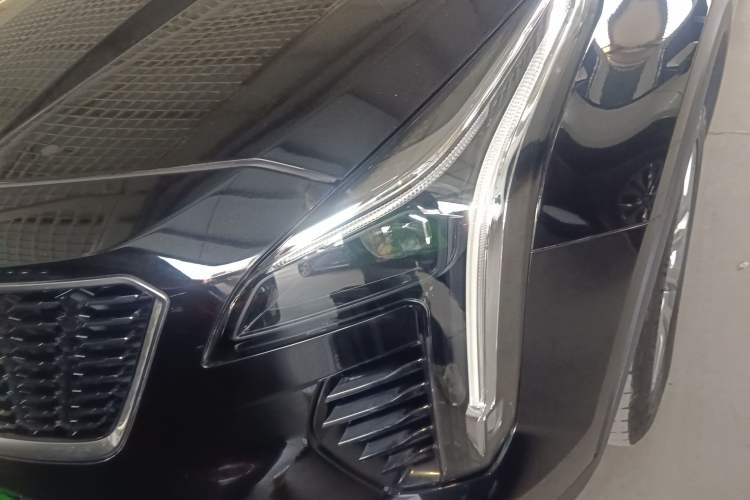 Used Cadillac XT4 2023 28T Two-Wheel Drive Prestige Version