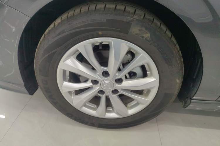 Used CHANGAN Eado 2025 PLUS 1.5L Manual Luxury Edition Left Front Wheel Hub