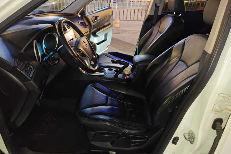 Used GAC Trumpchi GS5 2013 1.8T Manual Two-Wheel Drive Elite Edition