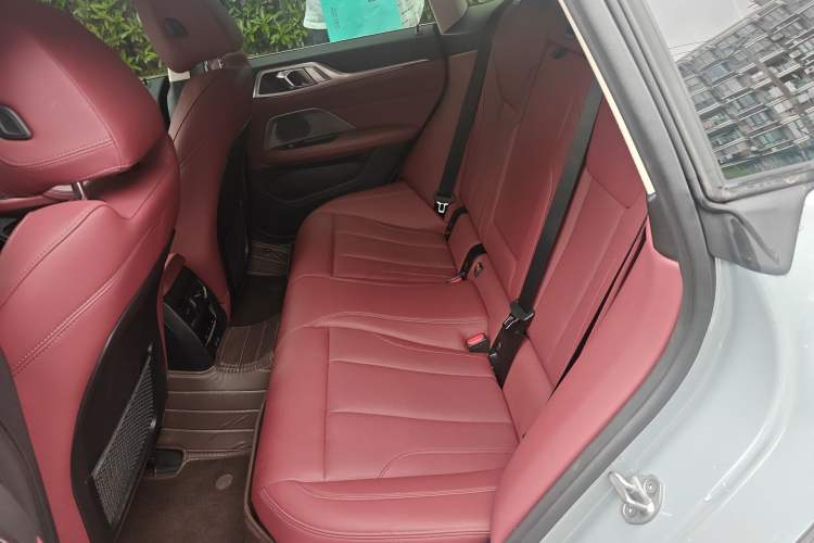 Used BMW i4 2023 eDrive35
