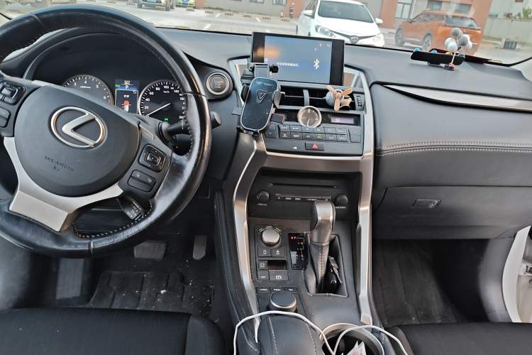 Used Lexus NX 2015 200 Front-Wheel Drive X-Trail SE Edition