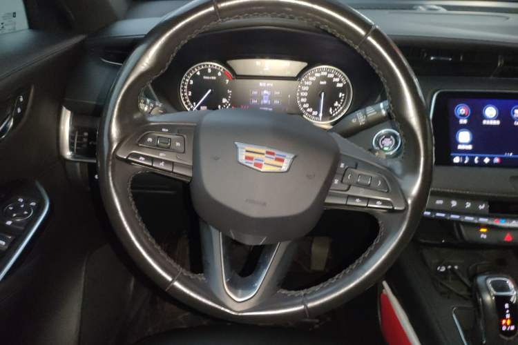 Used Cadillac XT4 2018 28T Two-Wheel Drive Tech Version
