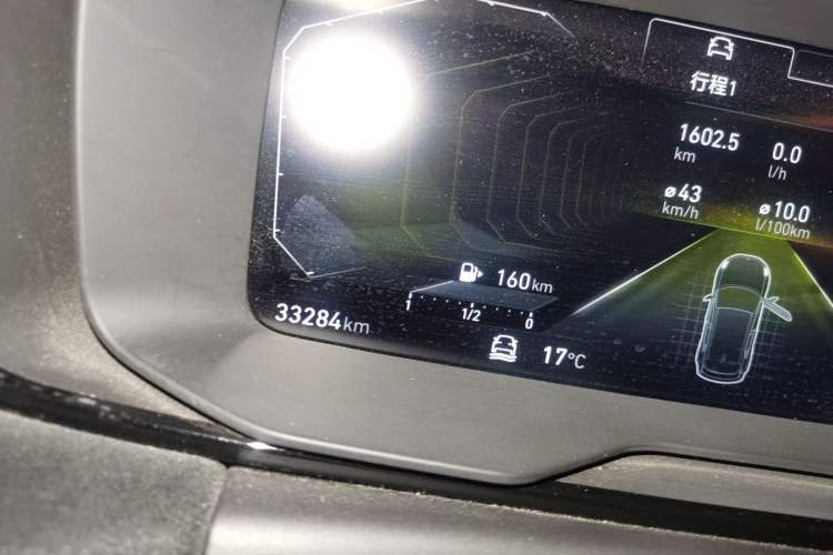 Used Lynk & Co 02 Hatchback 2021 2.0TD Halo Driving Control Kit Edition Instrument Cluster