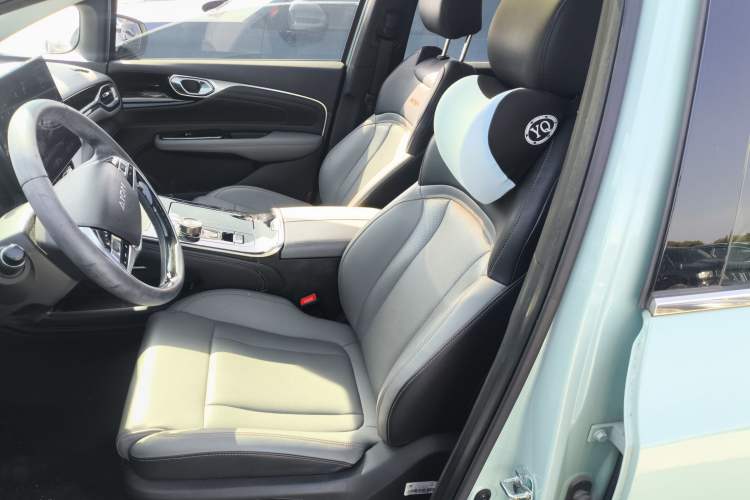 Used AION V 2021 Plus 70 Smart Edition Lithium Iron Phosphate Left Front Seat