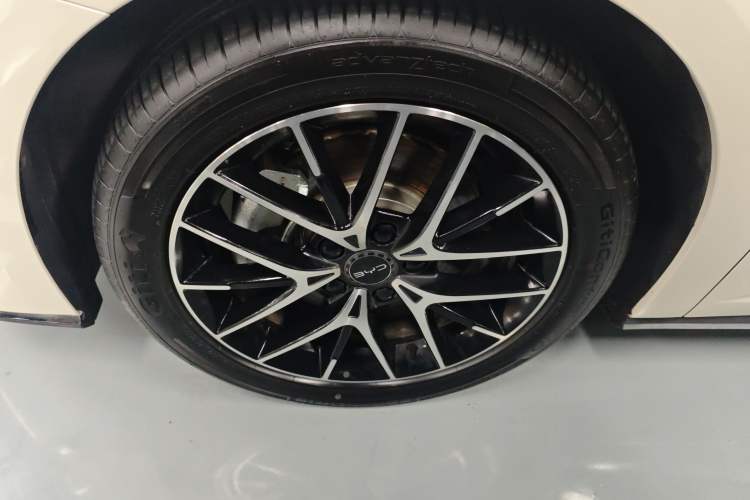 Used BYD Seal 07 DM-i 2025 DM-i 1.5L 125km Luxury Model Exterior 1