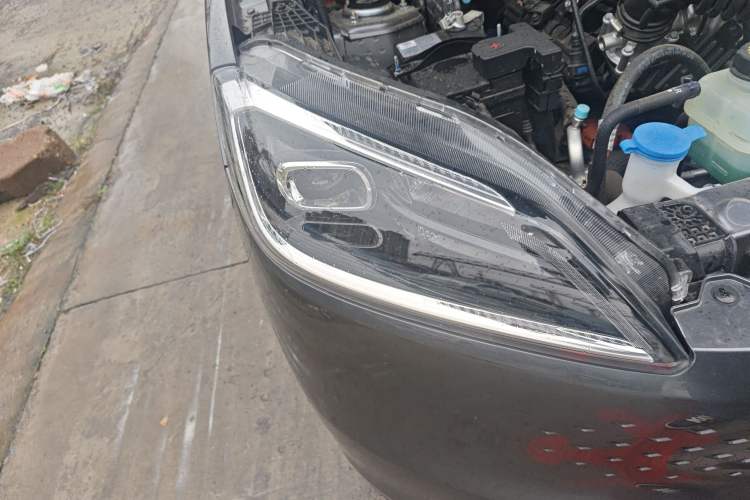 Used Wuling Hongguang New Energy 2025 Extended-Range Hybrid 50 km Standard Version
