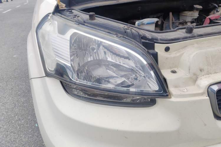 Used Kia Soul 2012 1.6L MT GLS Right Front Headlight