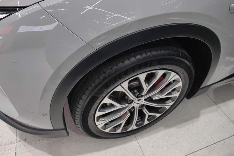 Used Nio ES6 2023 75 kWh Left Front Wheel Hub