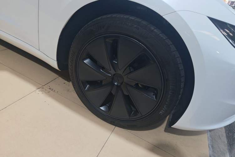 Used Tesla Model 3 2025 Rear-Wheel-Drive Version