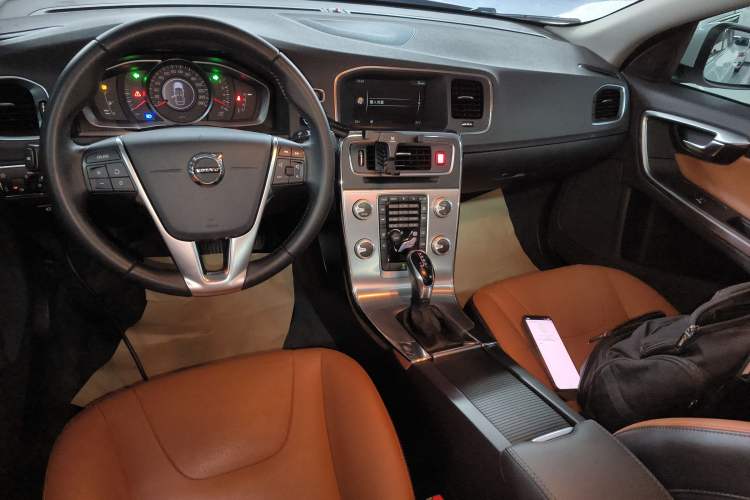 Used Volvo S60 2019 S60L Facelift T5 Intelligent Advanced Edition
