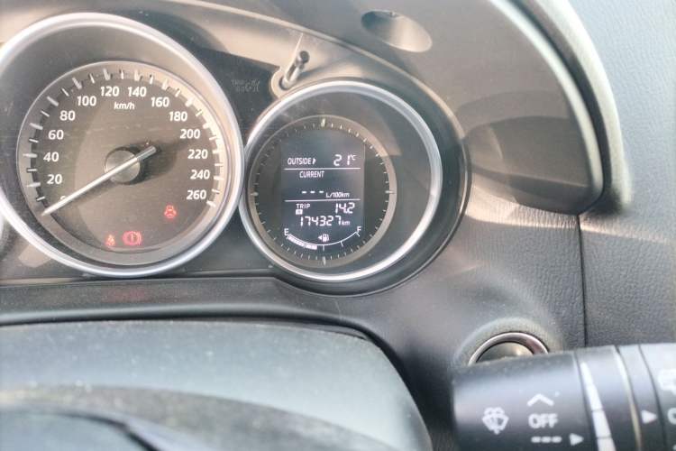 Used Mazda CX-5 2013 2.0L Manual Two-Wheel Drive Comfort Version