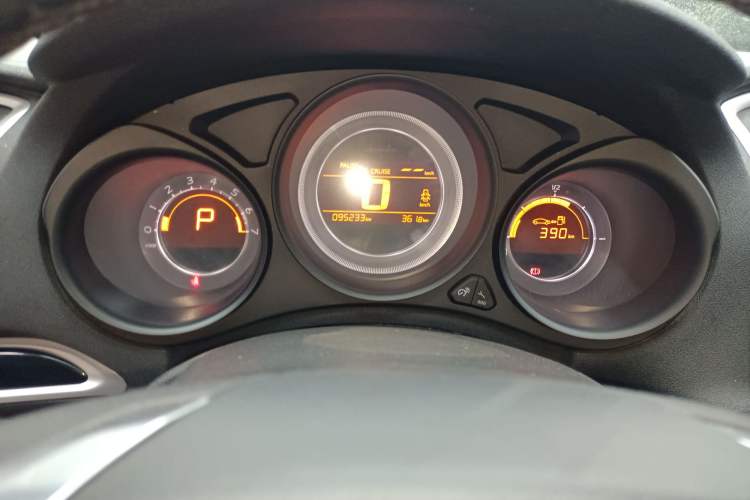 Used Citroen C4L 2014 1.8L Intelligent Drive Automatic Enjoyment Model
