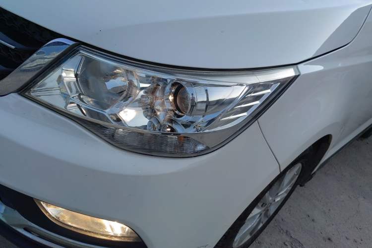 Used Baojun 730 2016 1.5L Manual Comfort Version 7 Seats China V Emission Standard