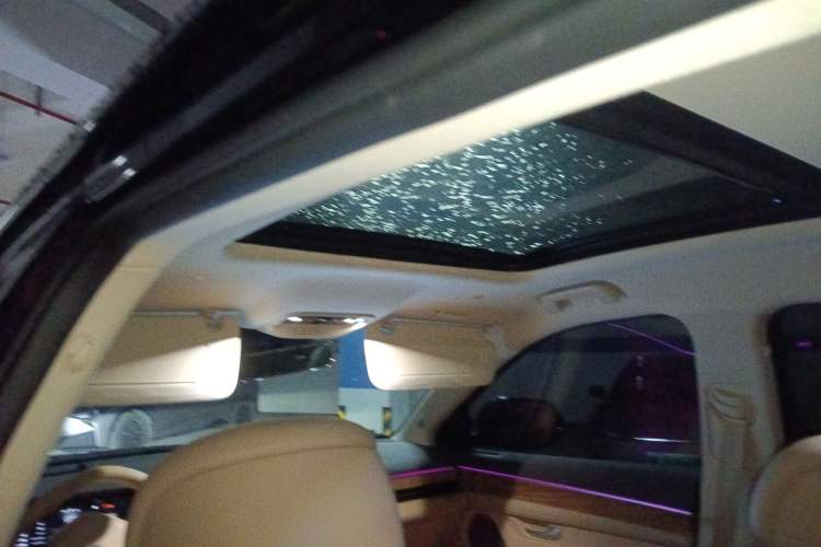 Used Hima AITO M7 2024 1.5T Rear-Drive Plus Version 6 Seats Headliner