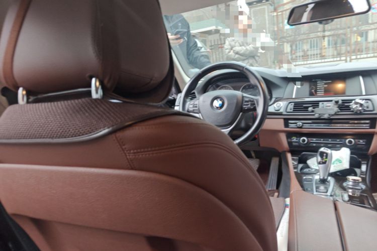 Used BMW 5 Series 2017 525Li Leading Model Steering Wheel