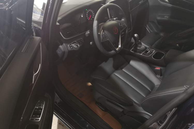 Used BYD Song MAX 2017 1.5T Automatic Smart Connect Elite 7-Seater Driver Seat