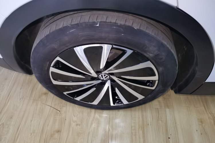 Used Volkswagen ID.4 X 2022 Smart Enjoyment Long-Range Edition Right Rear Wheel Hub