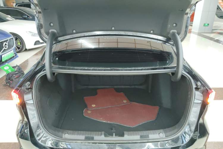 Used Geely Galaxy L6 2025 EM-i 140km Explorer+ Edition Trunk