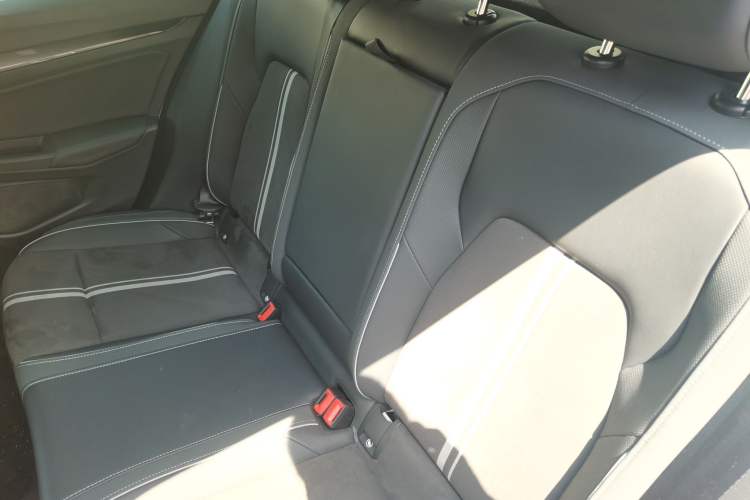 Used Volkswagen Golf 2023 280TSI DSG R-Line Lite
