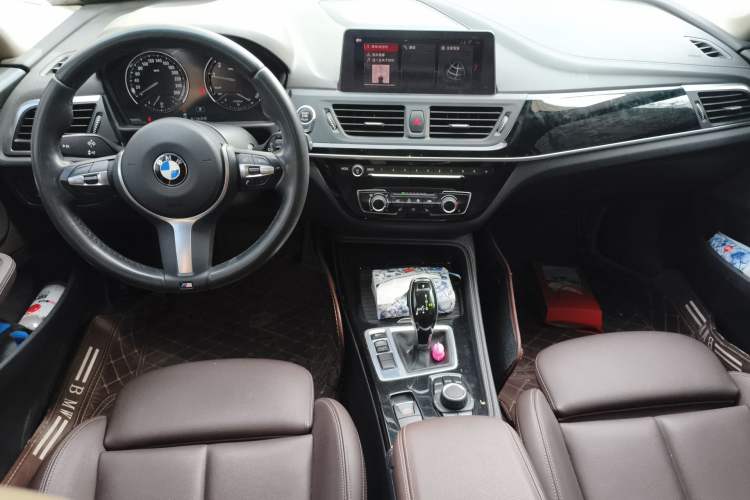 Used BMW 1 Series 2020 120i M Sport Package Center Console