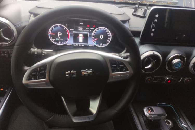 Used BAIC Off-Road BJ40 2023 2.0D Automatic Four-Wheel Drive Blade Hero Edition Adventurer Type Steering Wheel