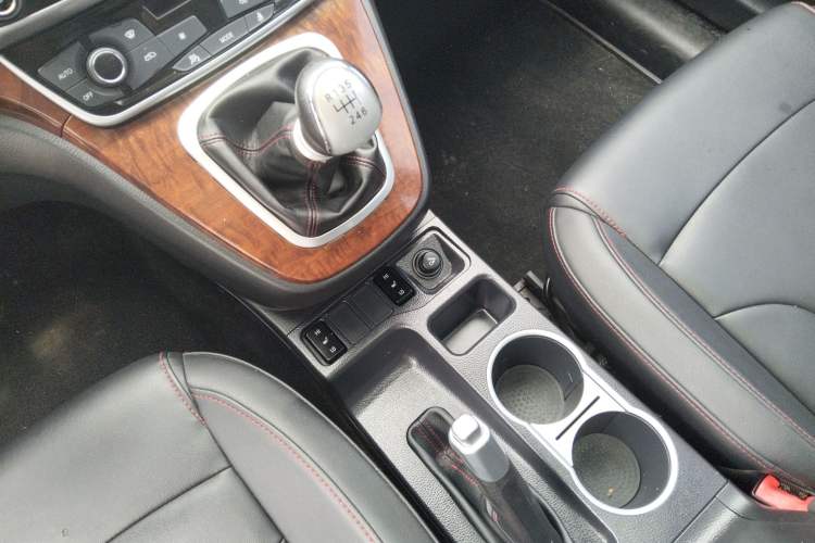 Used Haval H6 2017 Red-Label Sport Edition 1.5T Manual Two-Wheel Drive Elite Model