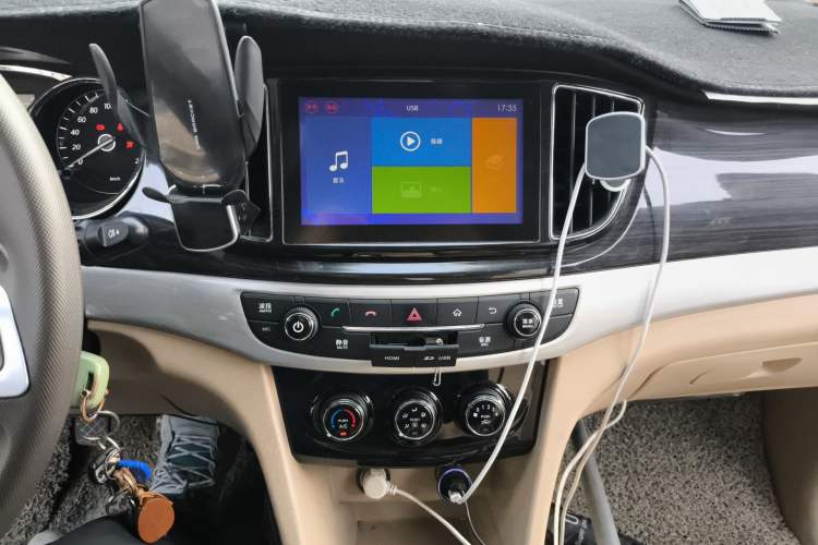 Used Baojun 730 2016 1.5L Manual Comfort Version 7 Seats China V Emission Standard