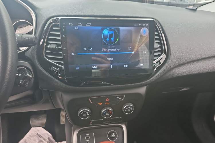 Used Jeep Compass 2017 200T Automatic Enjoyment Version Audio And AC Panel