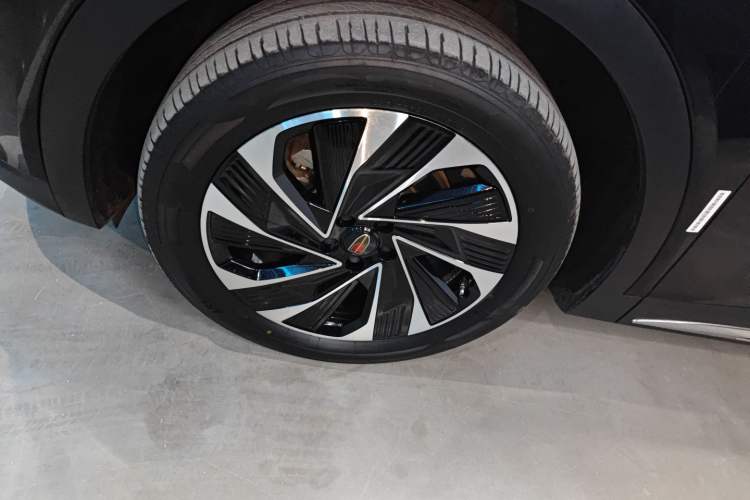 Used Hongqi HS7 PHEV 2024 2.0T PHEV Four-Wheel Drive Flagship Edition 7 Seats
