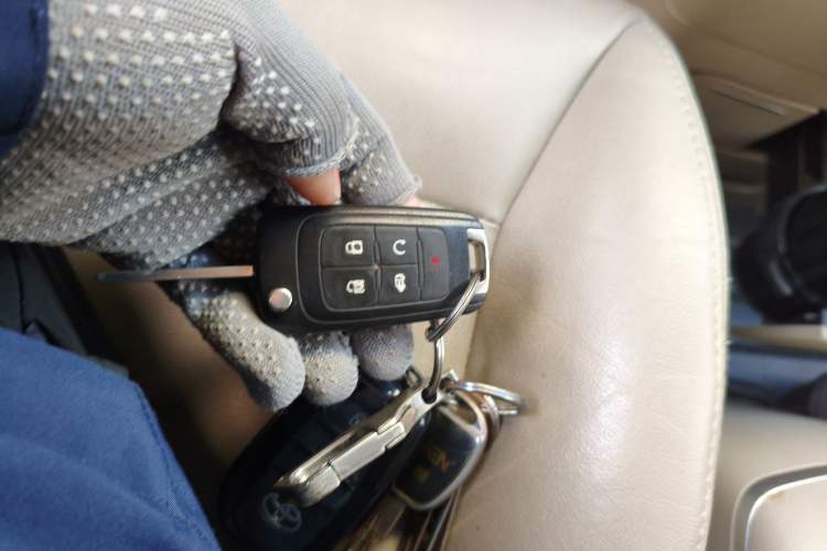 Used Buick GL8 2018 28T Luxury Model China VI Standard
