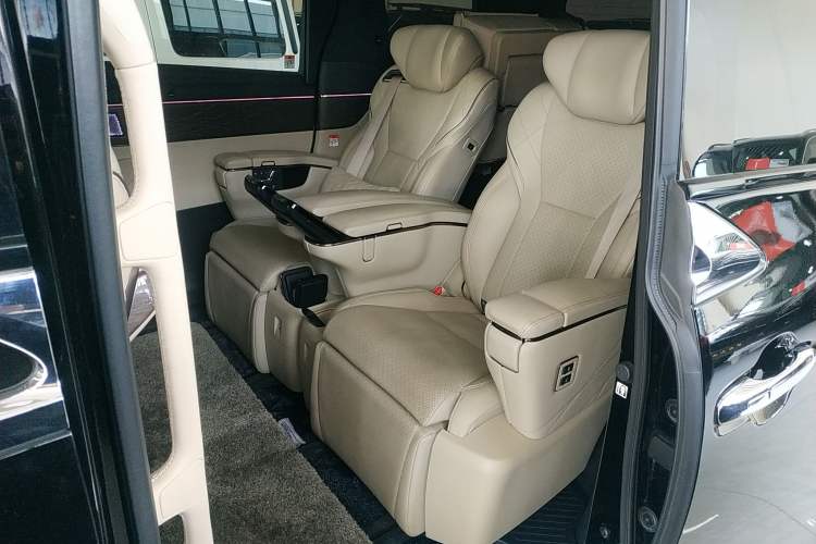 Used Toyota Vellfire 2024 Crown Dual-Engine 2.5L Ultimate Edition