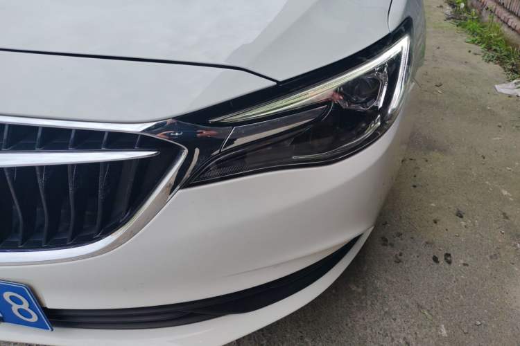 Used Buick GT 2021 Revised Version Flagship 1.5L Automatic Elite Edition Left Front Headlight