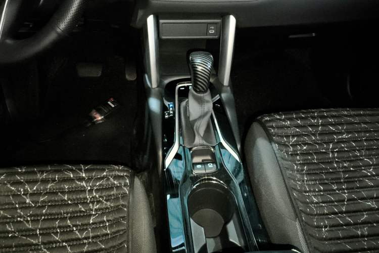 Used Toyota FRONTLANDER 2023 2.0L CVT Elite Edition
