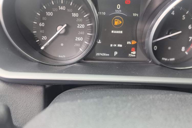 Used Land Rover Range Sport 2017 3.0 SC V6 SE Odometer Close Up