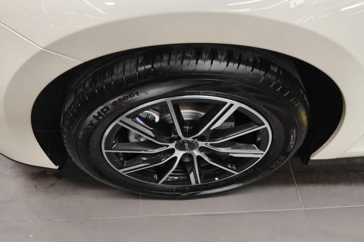 Used BYD Seal 06 New Energy 2024 DM-i 120KM Prestige Model
