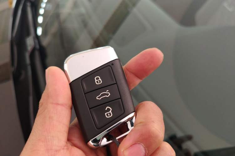 Used Volkswagen Magotan 2023 2 Million Units Commemorative Edition 330TSI DSG Luxury Version
