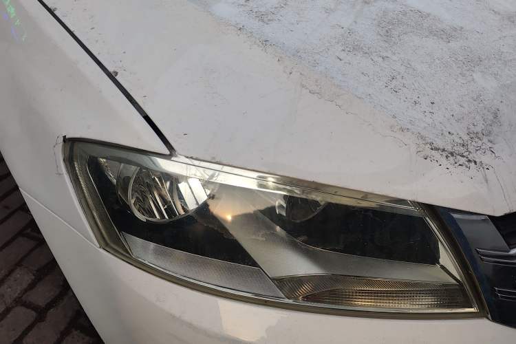 Used Volkswagen Gran Lavida 2013 1.6L Automatic Fashion Model
