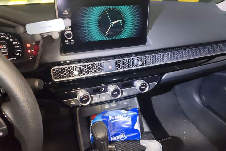 Used Honda Civic 2022 240TURBO CVT Dynamic Edition