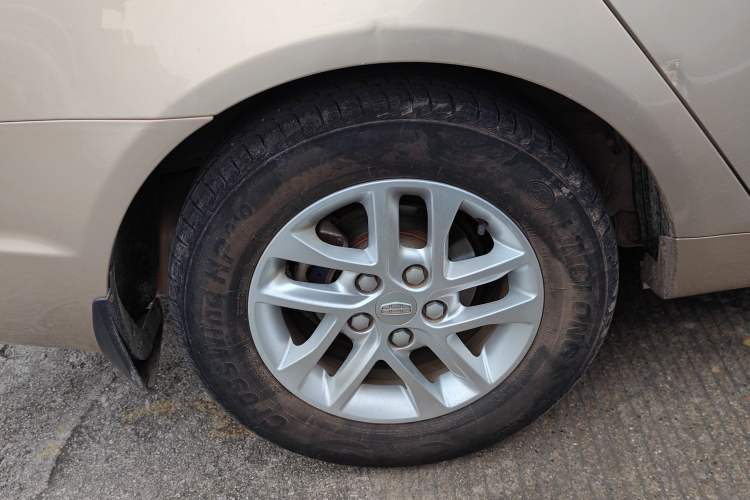 Used Geely Auto Emgrand 2017 Sedan Million Edition 1.5L Manual Luxury Model