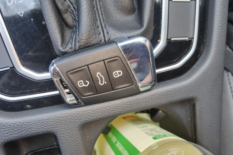 Used Volkswagen Magotan 2018 330TSI DSG Luxury Model Vehicle Key