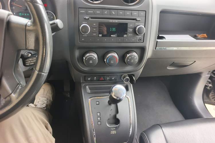 Used Jeep Compass 2010 2.4L Four-Wheel Drive World Cup Special Edition