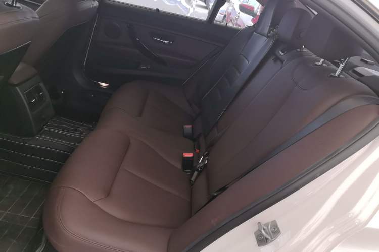 Used BMW 3 Series 2019 320Li Fashion Model Left Rear Seat