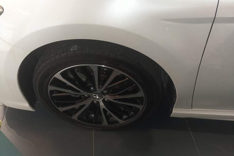 Used Toyota Camry 2019 2.5S FENGSHANG Version China VI Standard Left Front Wheel Hub