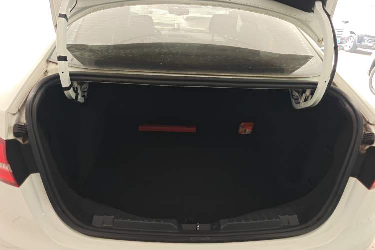 Used Ford Escort 2019 Revised 1.5L Automatic ZhiXiang Version (Tire Pressure Monitoring) China VI Standard
