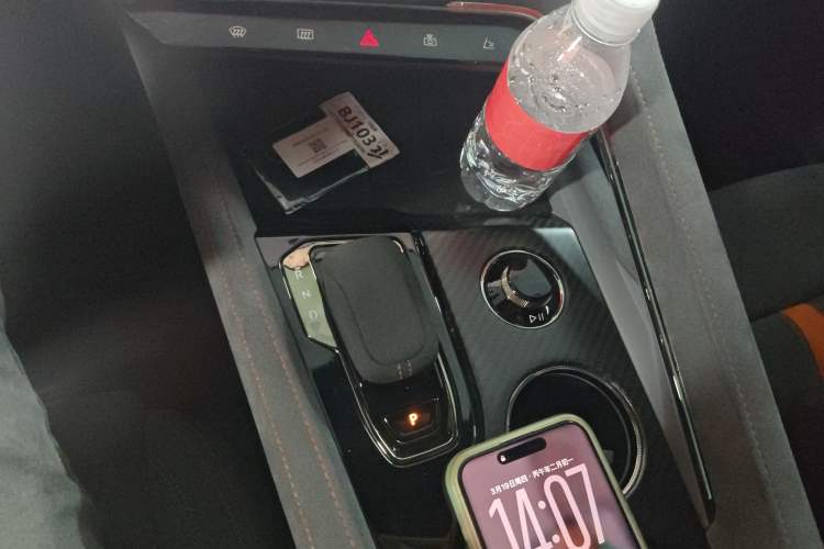 Used Zeekr 001 2023 YOU Edition 100 kWh Gear Lever