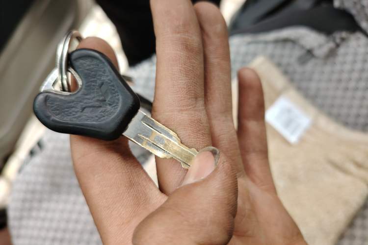 Used Wuling Zhiguang 2013 1.0L Base Version
